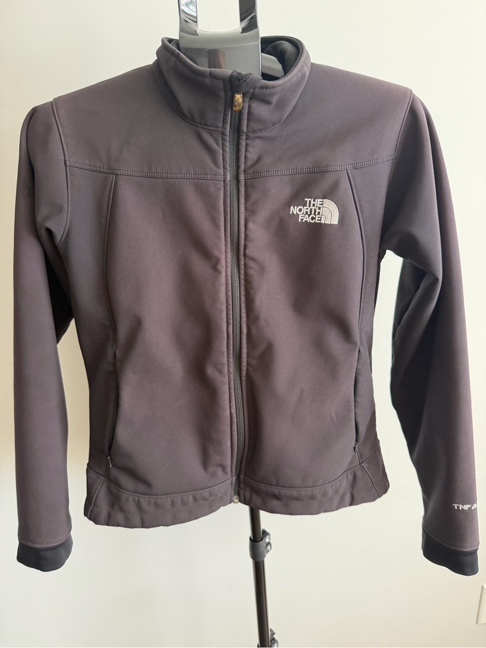The North Face Women’s Black Softshell Full-Zip Fleece-Lined Jacket